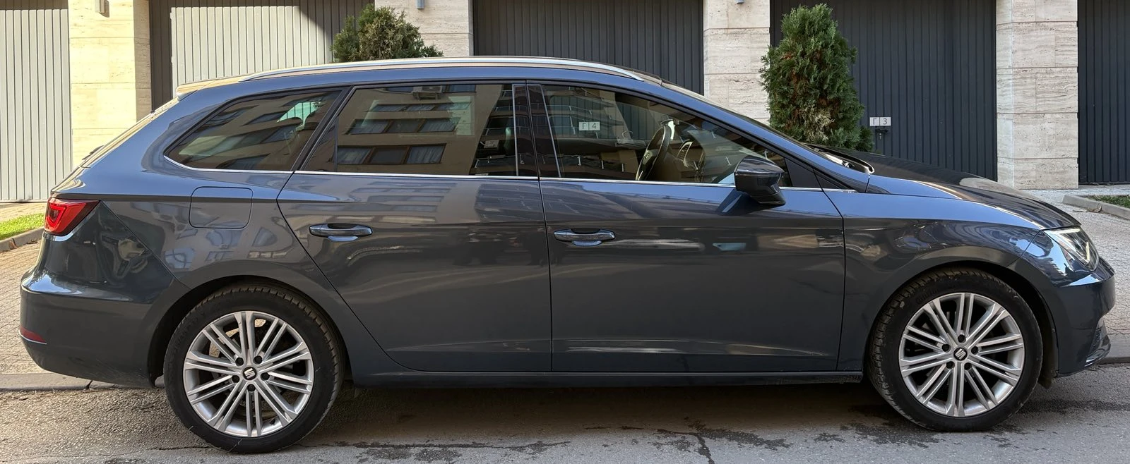 Seat Leon, снимка 3 - Автомобили и джипове - 56657774