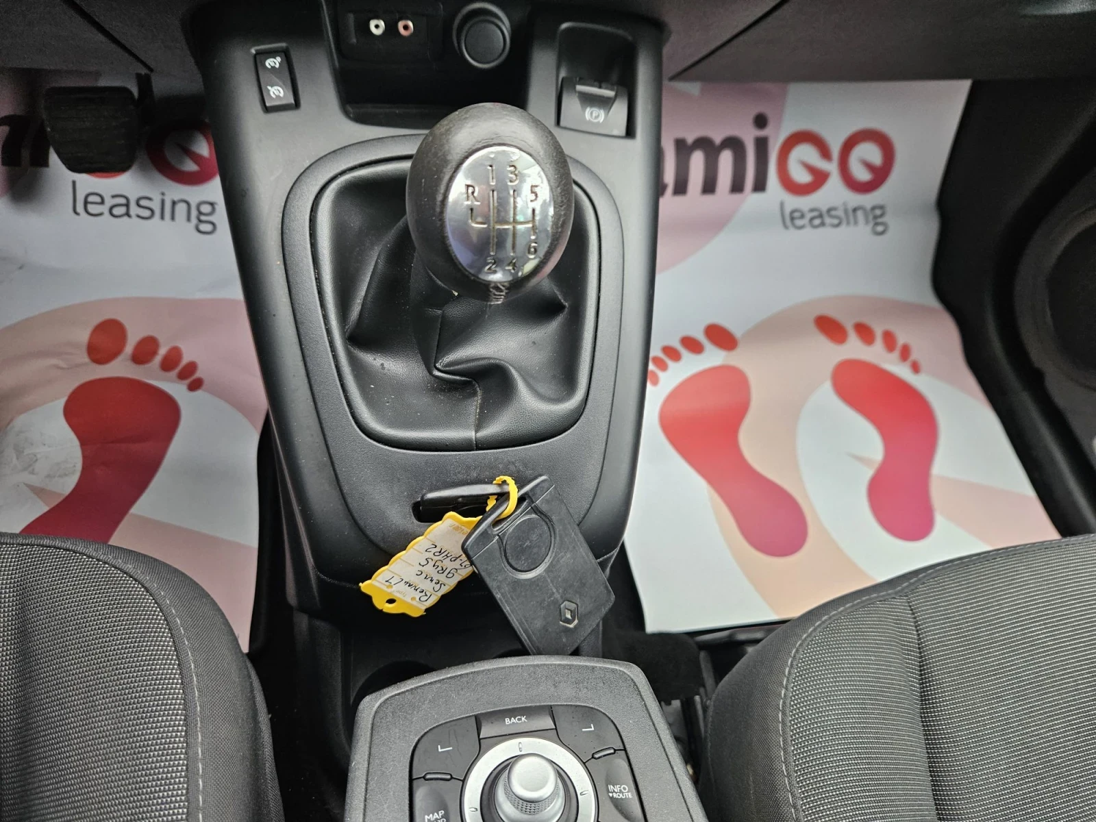 Renault Scenic 1, 4TCE NAVI KAMERA, снимка 13 - Автомобили и джипове - 56706796