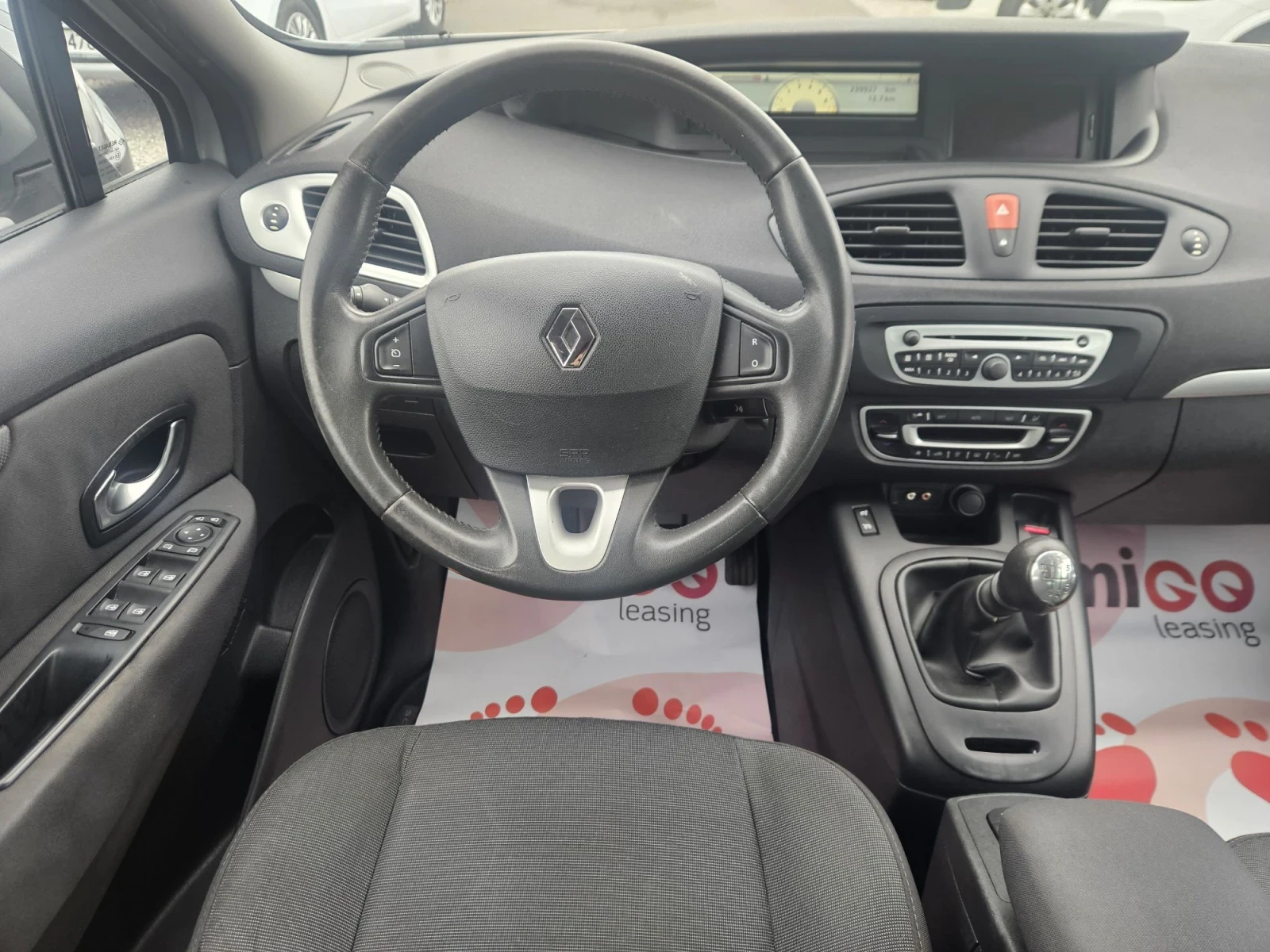 Renault Scenic 1, 4TCE NAVI KAMERA, снимка 10 - Автомобили и джипове - 56706796