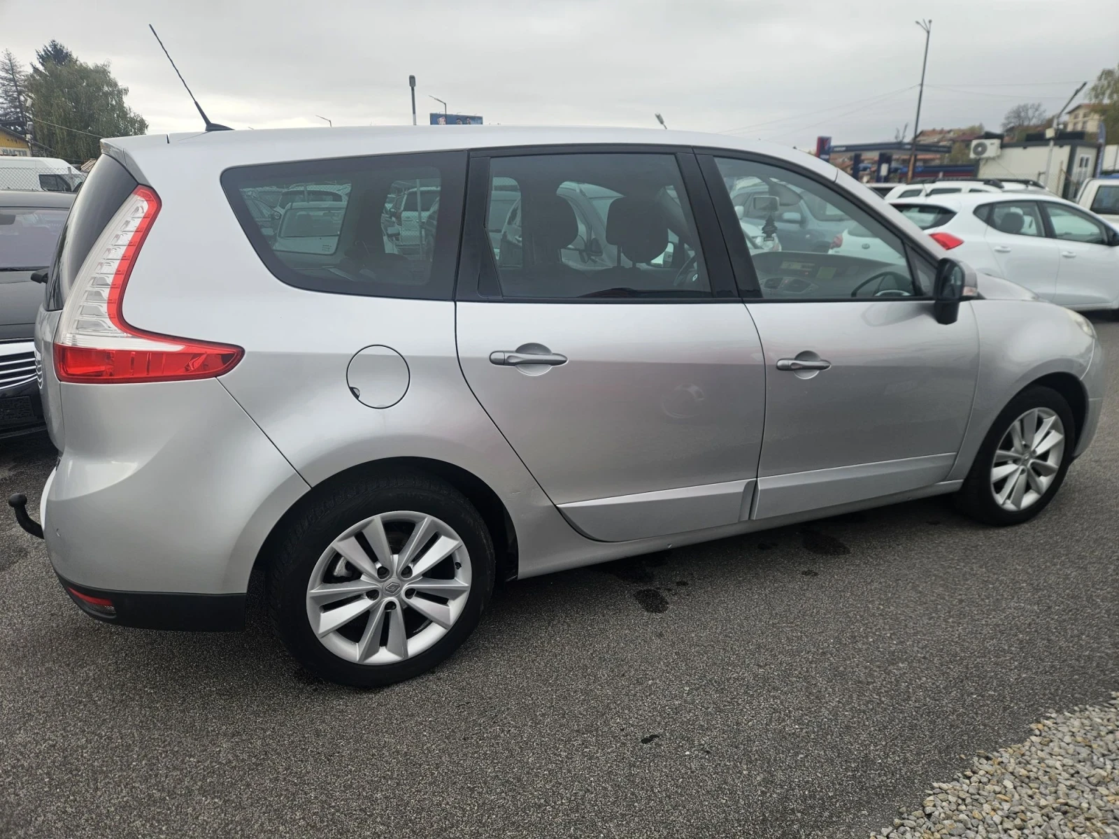 Renault Scenic 1, 4TCE NAVI KAMERA, снимка 4 - Автомобили и джипове - 56706796