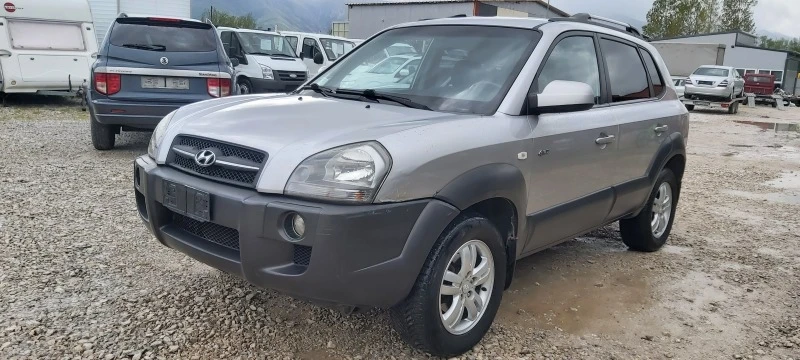 Hyundai Tucson 2.0 CRDi-ITALIA, снимка 6 - Автомобили и джипове - 40417091