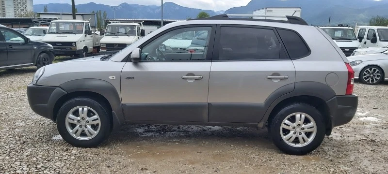 Hyundai Tucson 2.0 CRDi-ITALIA, снимка 5 - Автомобили и джипове - 40417091