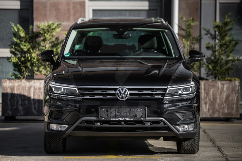 VW Tiguan 2.0TDI Highline 4Motion* ЛИЗИНГ* ГАРАНЦИЯ* , снимка 2 - Автомобили и джипове - 47720180