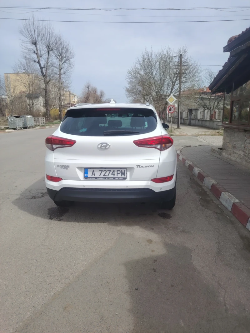 Hyundai Tucson 1.7d, снимка 3 - Автомобили и джипове - 49504531