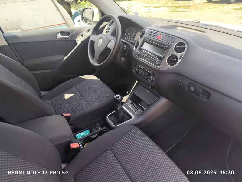 VW Tiguan 2.0TDI, снимка 6 - Автомобили и джипове - 51346079