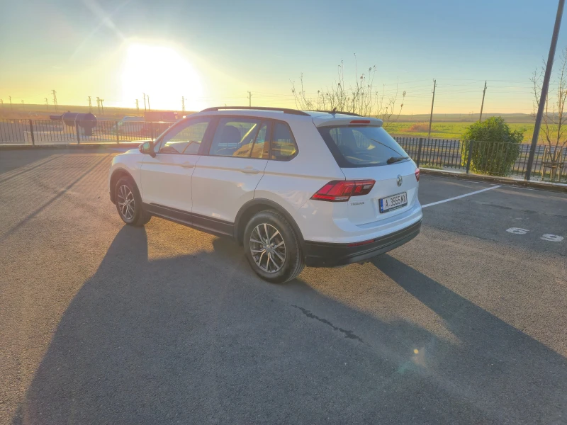 VW Tiguan 2.0 TDI, снимка 8 - Автомобили и джипове - 52802853