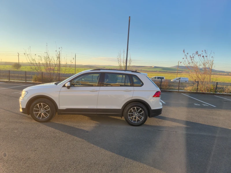 VW Tiguan 2.0 TDI, снимка 9 - Автомобили и джипове - 52802853
