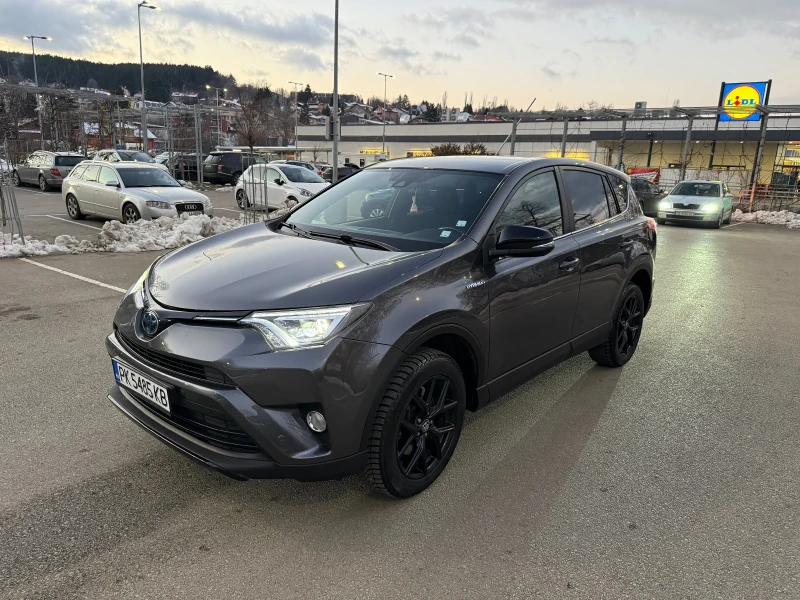 Toyota Rav4 = 2.5 VVT-i 218 k.c.= 