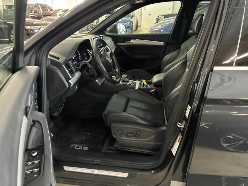 Audi Q5 * Technik * CARFAX * БЕЗ ПЪРВОНАЧАЛНА ВНОСКА, снимка 5 - Автомобили и джипове - 53206817