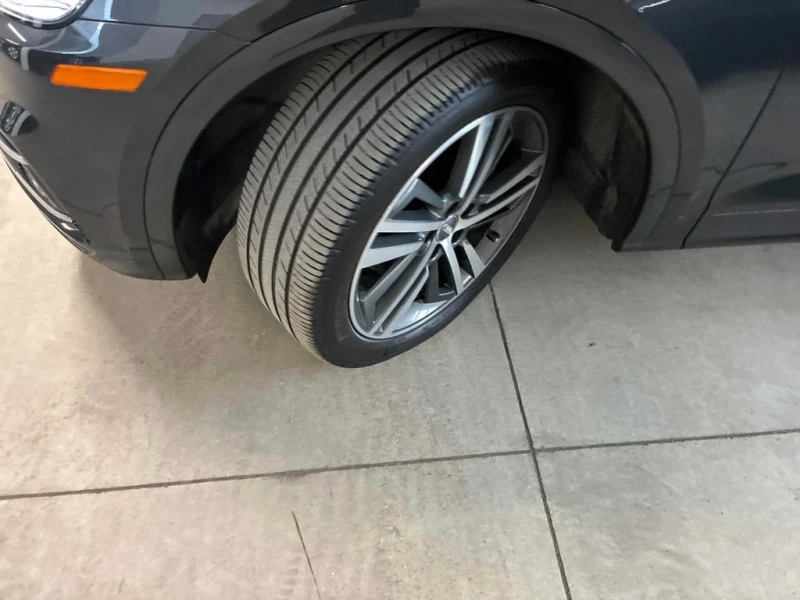 Audi Q5 * Technik * CARFAX * БЕЗ ПЪРВОНАЧАЛНА ВНОСКА, снимка 7 - Автомобили и джипове - 53206817