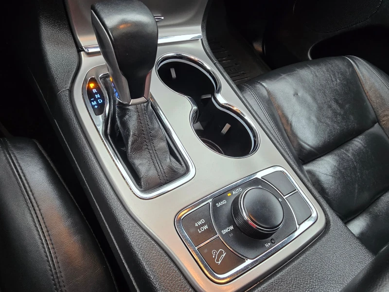 Jeep Grand cherokee Limited/3.6i/4x4/Лизинг, снимка 15 - Автомобили и джипове - 53222655