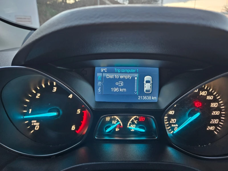 Ford Kuga 2.0, 120к.с., Евро 6, Перфектен!, снимка 14 - Автомобили и джипове - 53407765