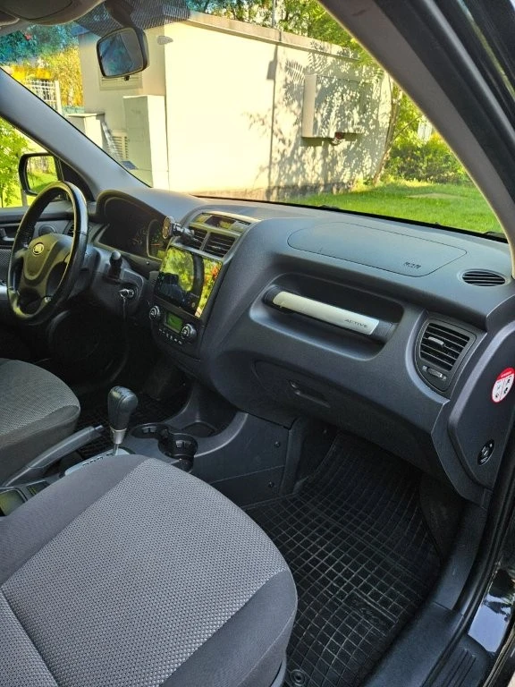 Kia Sportage FACE, АВТОМАТИК, ПЕРФЕКТНА, снимка 14 - Автомобили и джипове - 55645995