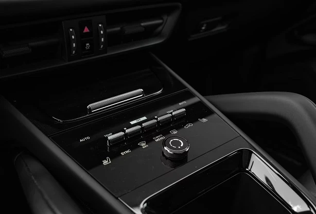 Porsche Cayenne S E-Hybrid Coupe = Sport Chrono = Гаранция, снимка 10 - Автомобили и джипове - 55704540