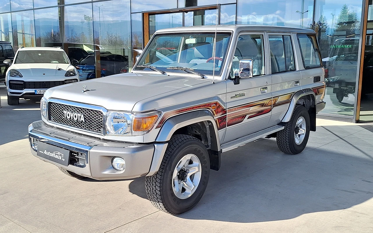 Toyota Land cruiser 76 Hardtop LX - изображение 2