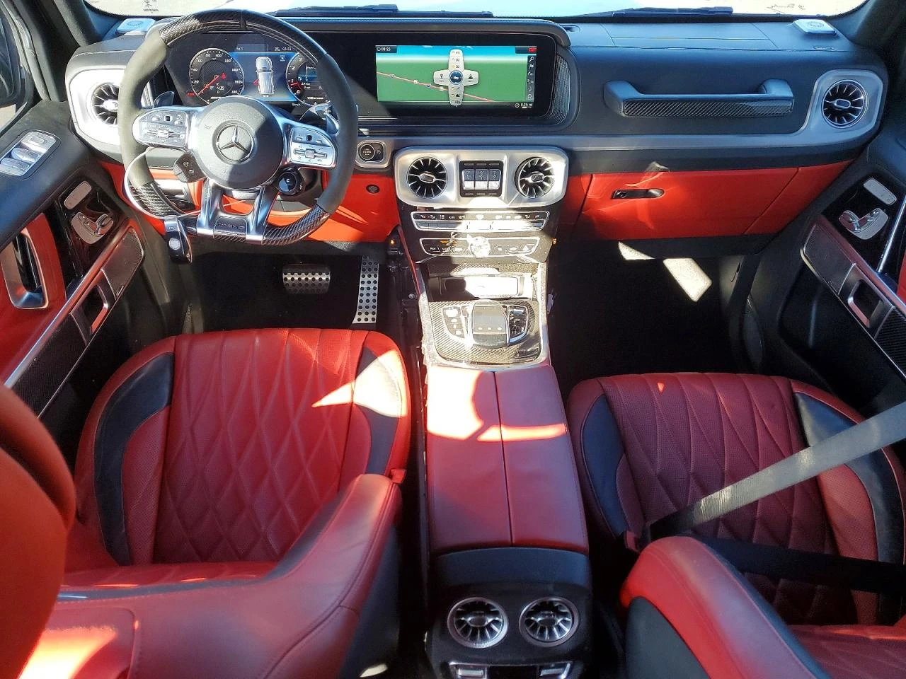 Mercedes-Benz G 63 AMG ЧЕРВЕН САЛОН* ДИСТРОНИК* ОБДУХВАНЕ* BURMESTER*  - изображение 8