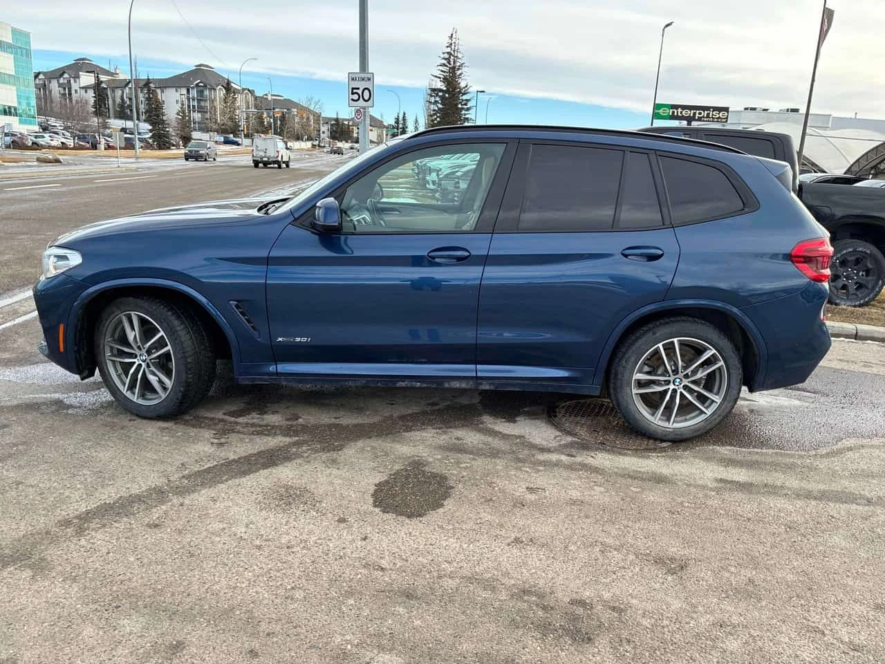 BMW X3 * xDrive30i * CARFAX * HEAD UP * ПАНО * КЛИП, снимка 2 - Автомобили и джипове - 54009922