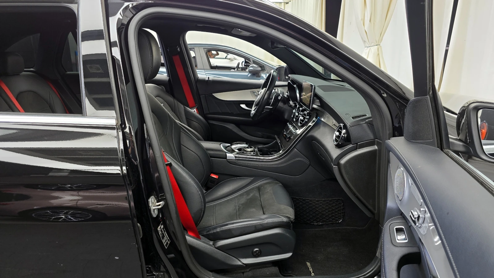 Mercedes-Benz GLC 63 AMG PANAMERICANA* BURMASTER* DYNAMICA* 360* КРАЙНА ЦЕН, снимка 9 - Автомобили и джипове - 54167674