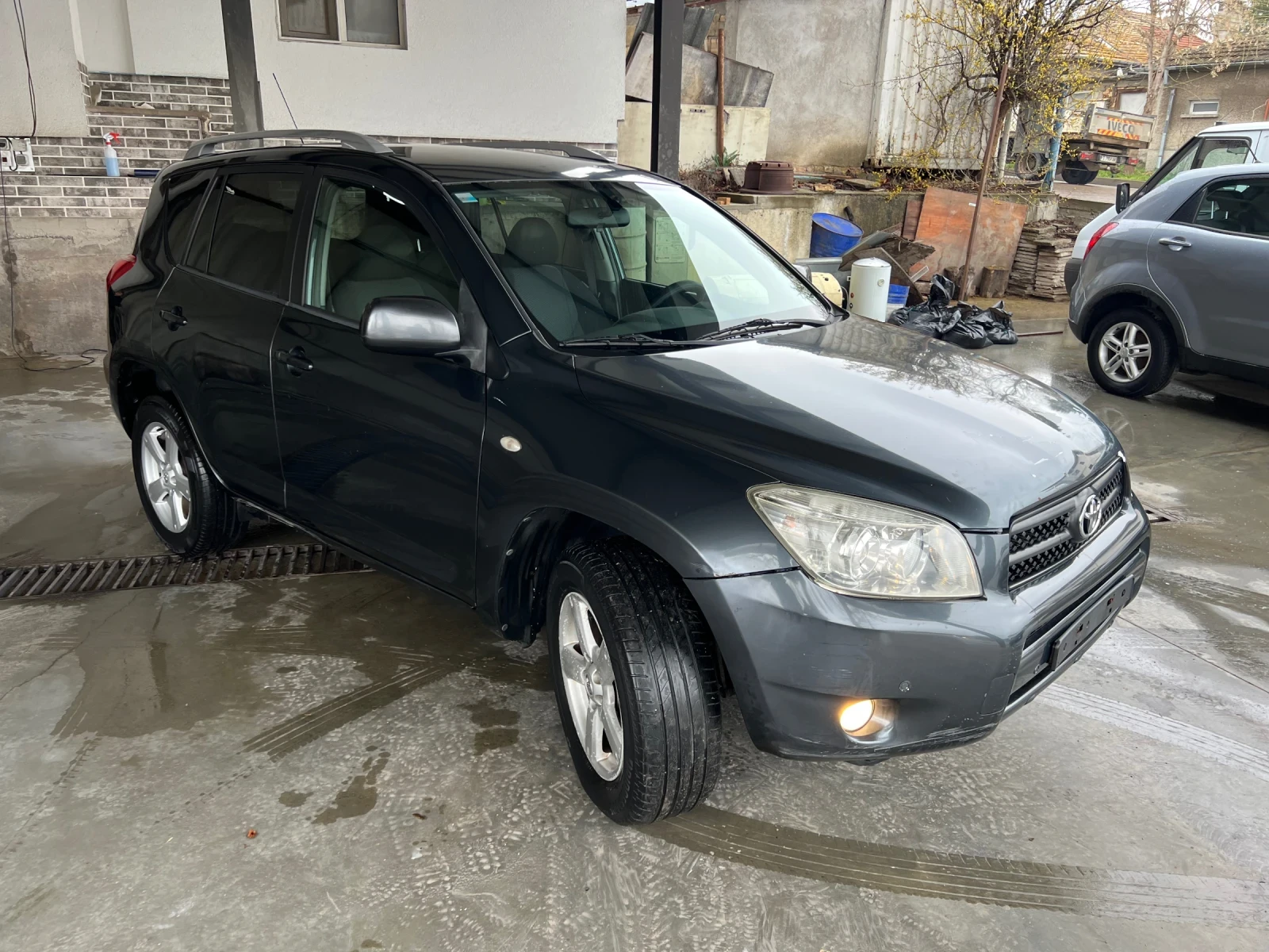 Toyota Rav4 2.2 D-4D, снимка 3 - Автомобили и джипове - 54258431