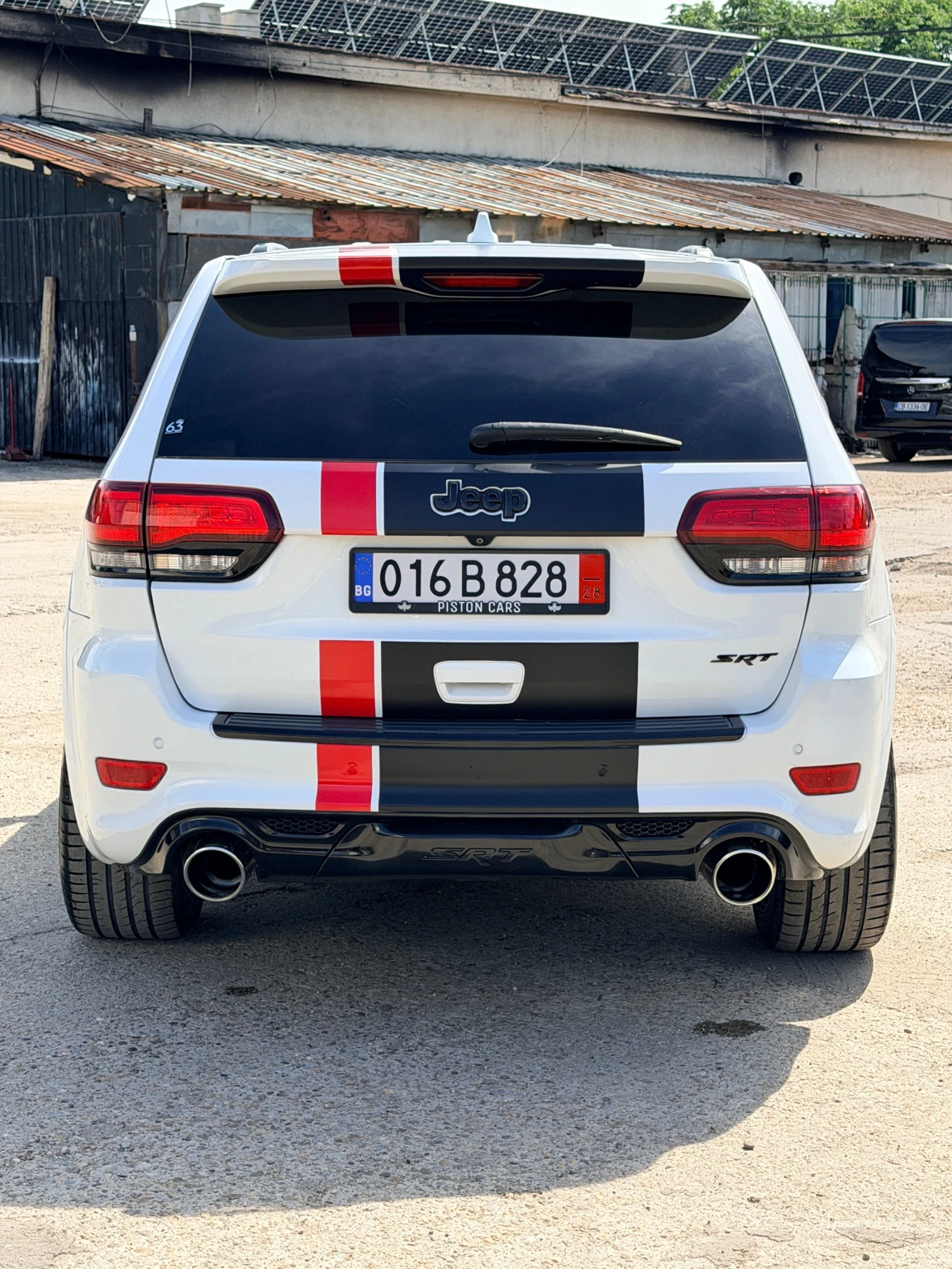 Jeep Grand cherokee SRT 6.4 V8, снимка 4 - Автомобили и джипове - 54610681