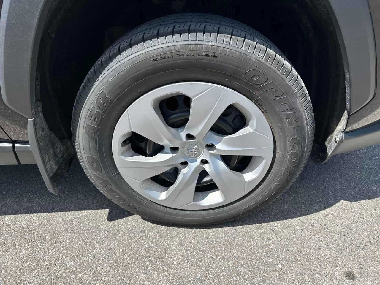 Toyota Rav4 * LE * CARFAX * ЦЕНА ДО БГ, снимка 6 - Автомобили и джипове - 54985986