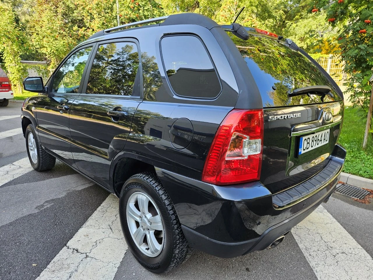 Kia Sportage FACE, АВТОМАТИК, ПЕРФЕКТНА, снимка 2 - Автомобили и джипове - 55645995