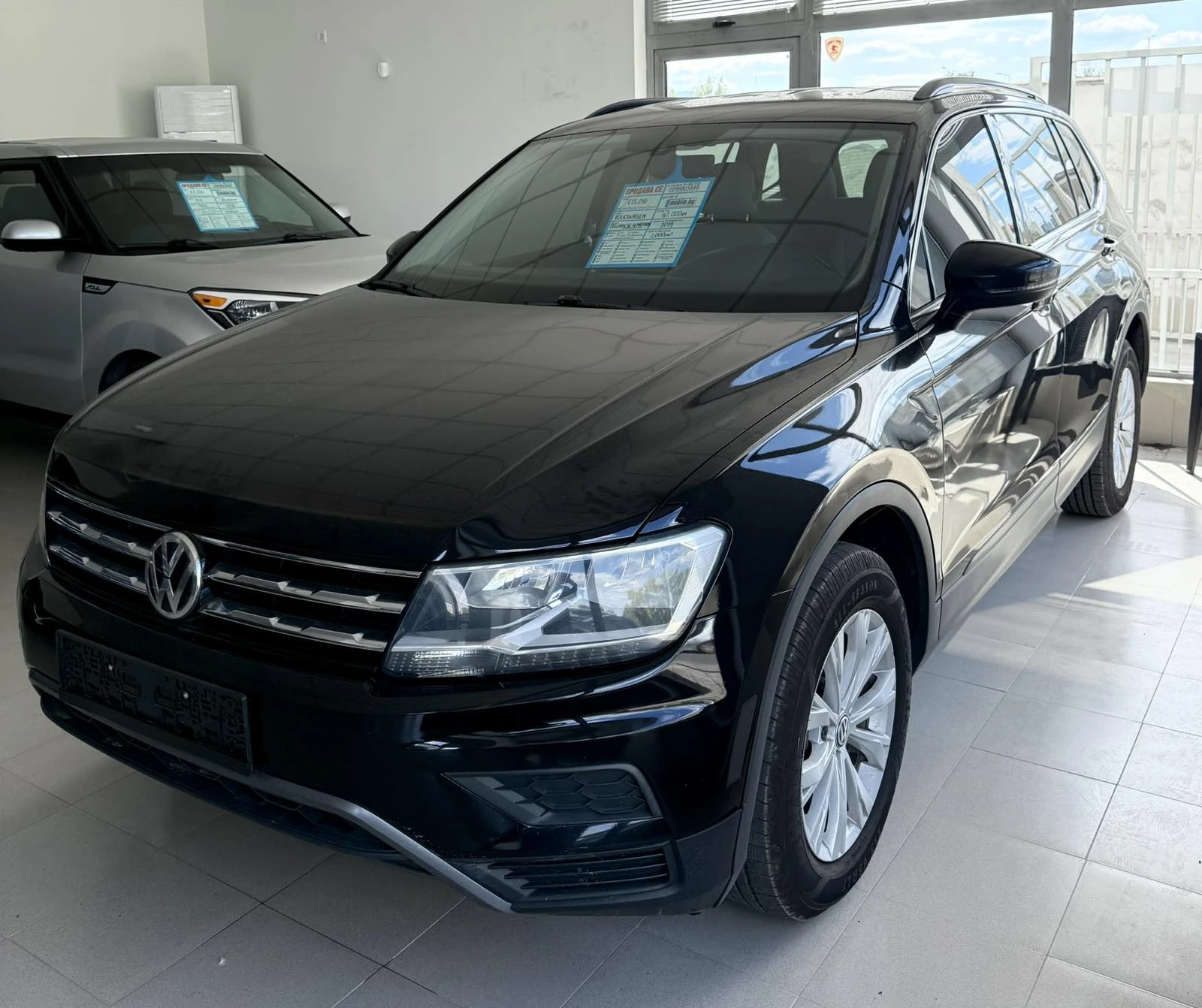 VW Tiguan SE 4 MOTION, снимка 3 - Автомобили и джипове - 56269214