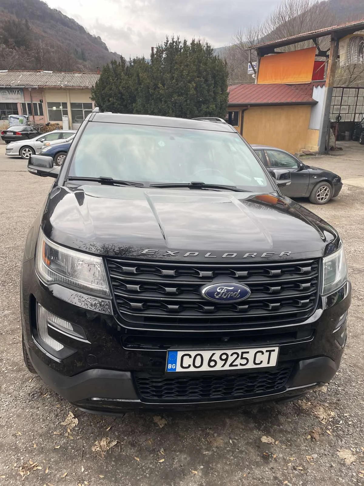 Ford Explorer Sport