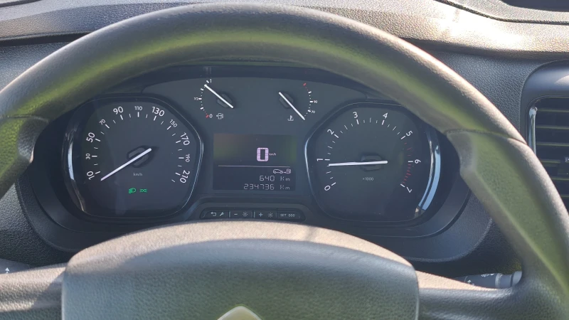 Citroen Jumpy XL 2.0HDi Extra Lang Швейцария, снимка 9 - Бусове и автобуси - 53527189