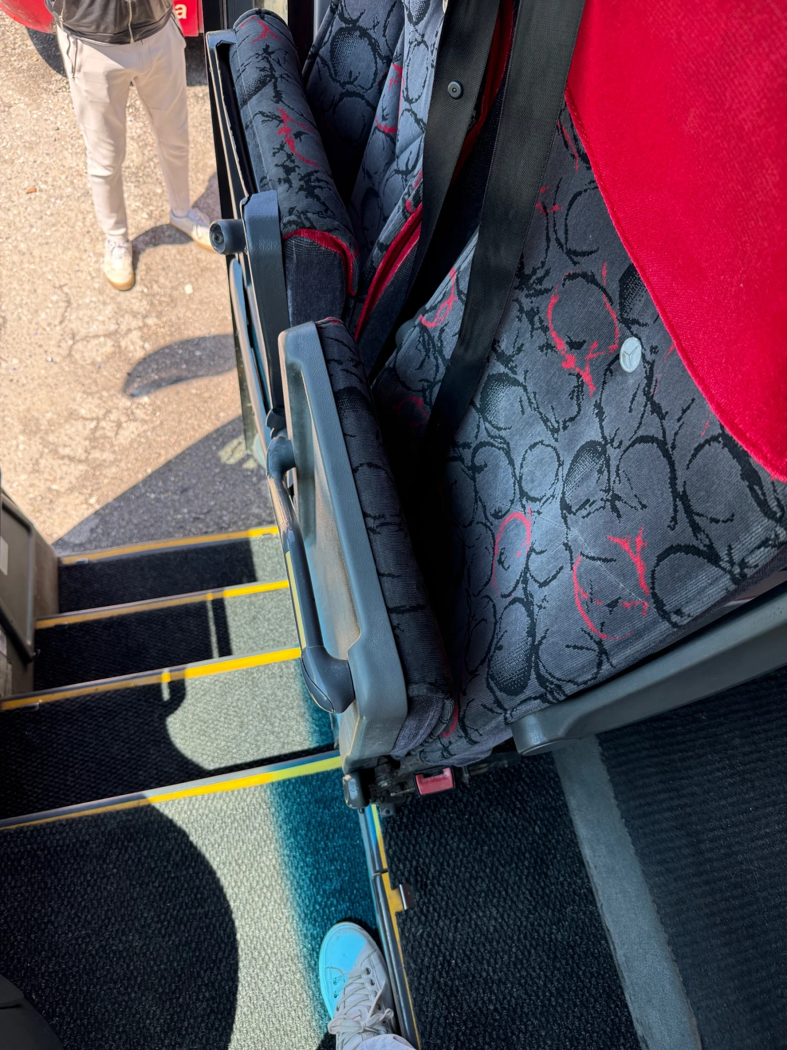 Mercedes-Benz Travego  - изображение 7