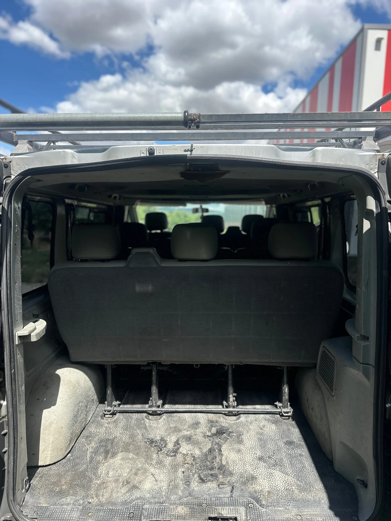 Renault Trafic 1.9 КЛИМА - изображение 7