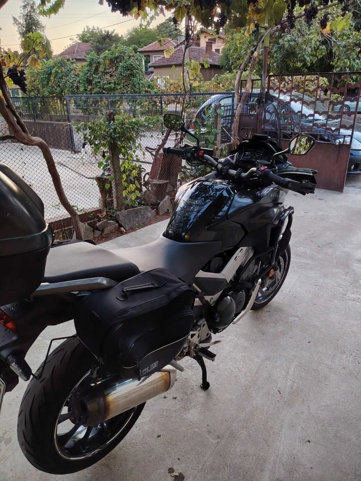 Honda Crossrunner Vfr800x, снимка 10 - Мотоциклети и мототехника - 56004233