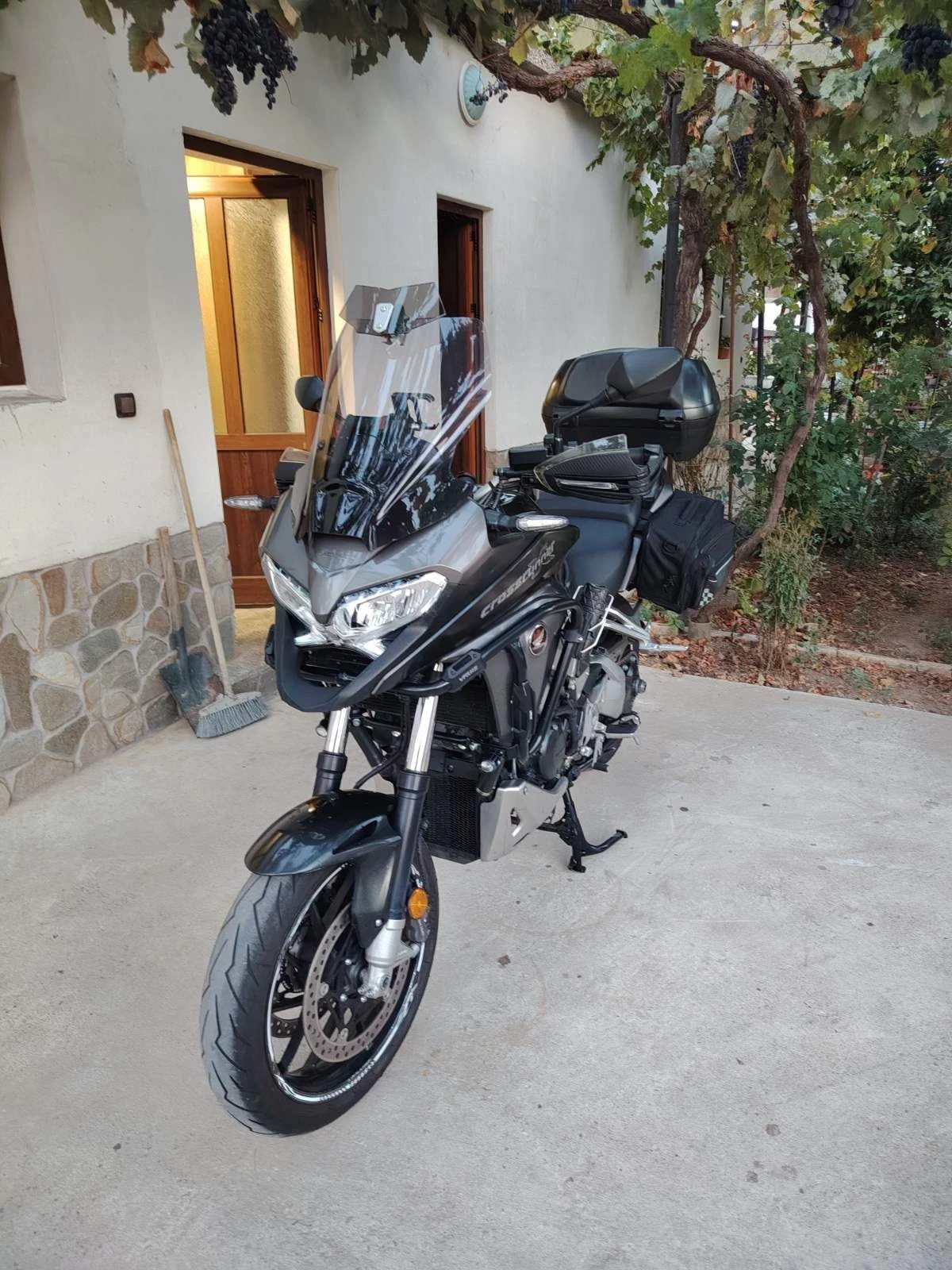 Honda Crossrunner Vfr800x, снимка 8 - Мотоциклети и мототехника - 56004233