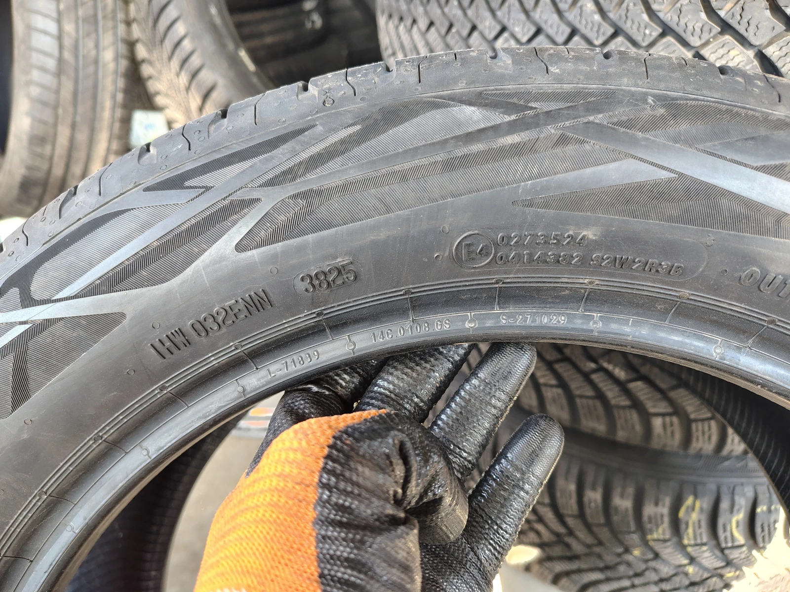 Гуми Летни 215/55R17, снимка 6 - Гуми и джанти - 55844306