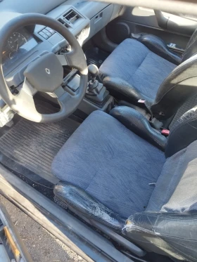 Renault Clio 1.4 на части 75к.с, снимка 4