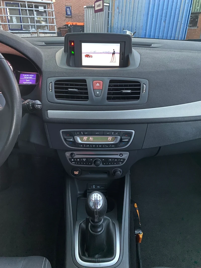 Renault Megane 1.4 TCe keyless , Navigation, Full , снимка 12 - Автомобили и джипове - 48268714