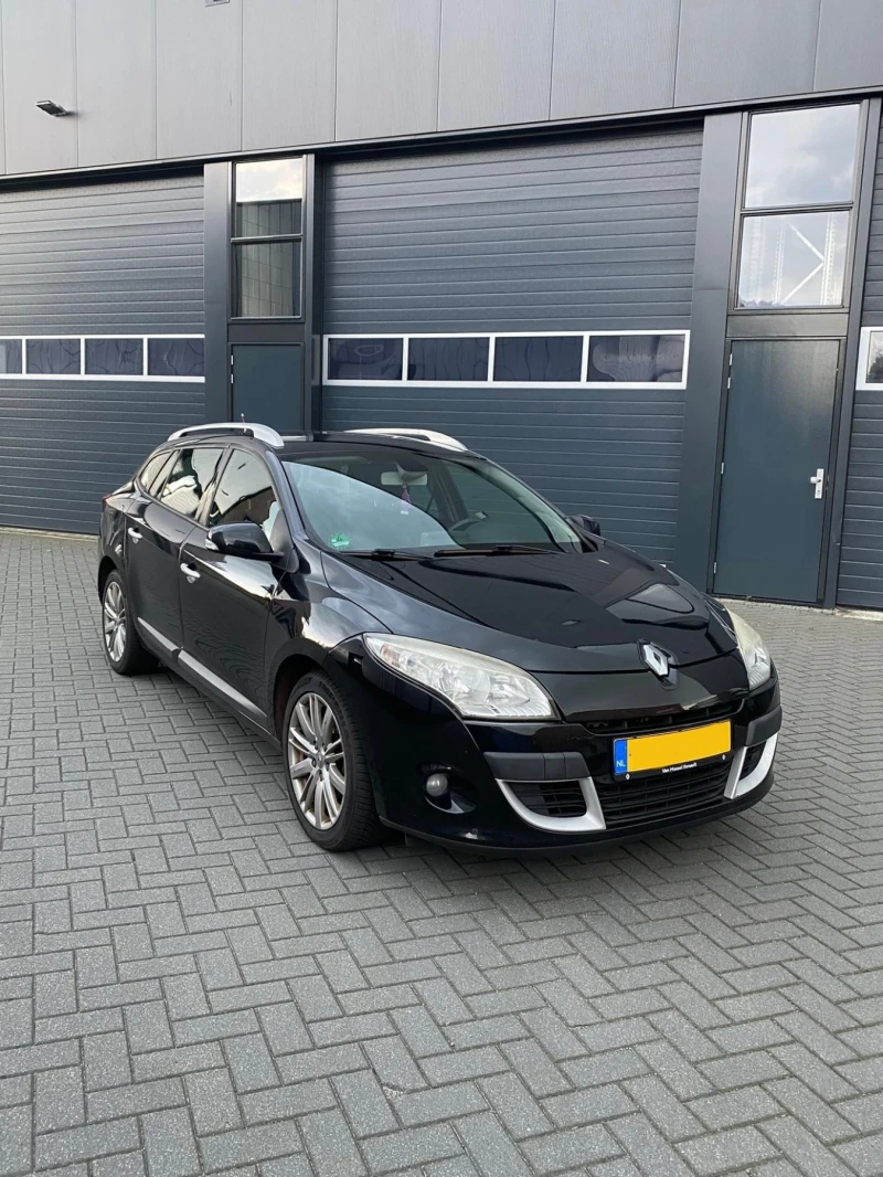 Renault Megane 1.4 TCe keyless , Navigation, Full , снимка 1 - Автомобили и джипове - 48268714