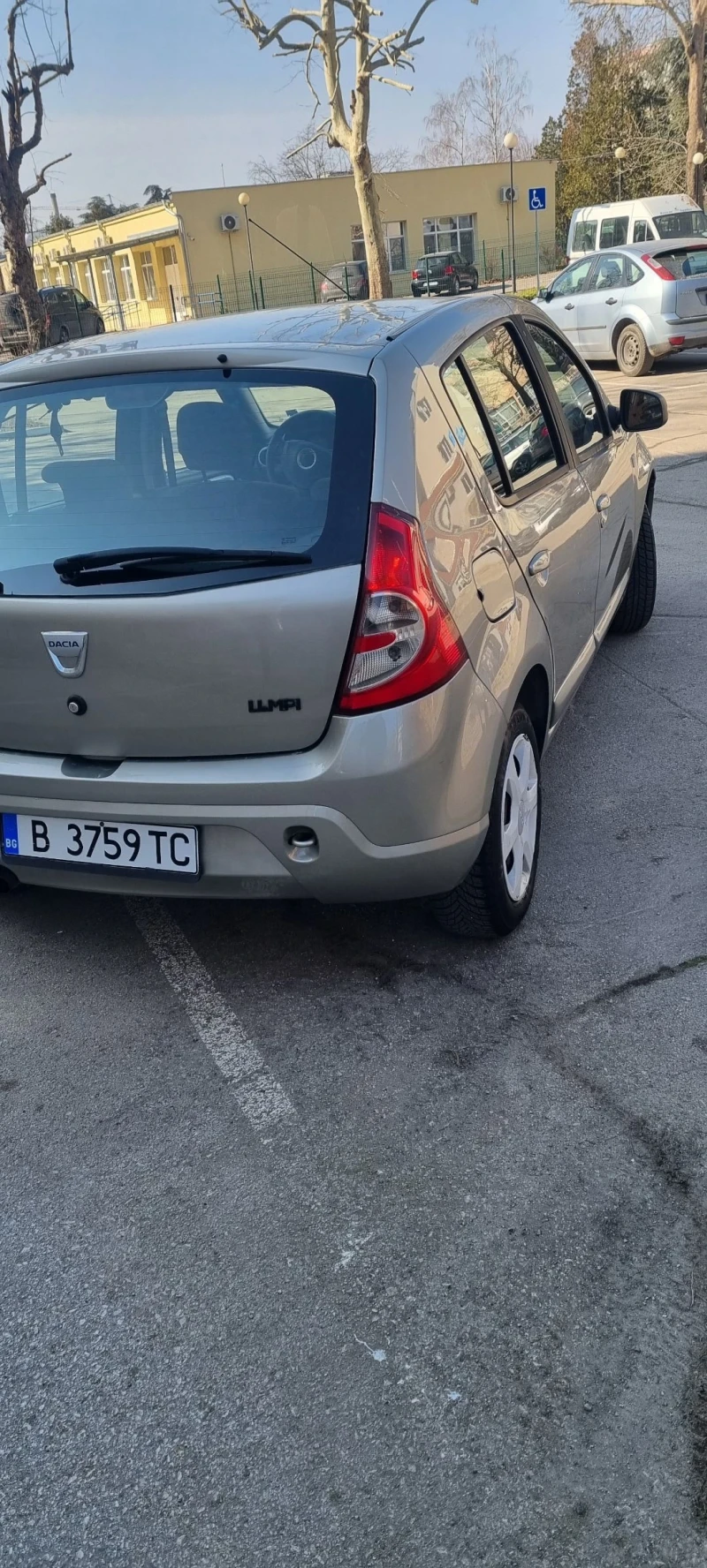 Dacia Sandero, снимка 6 - Автомобили и джипове - 49114281