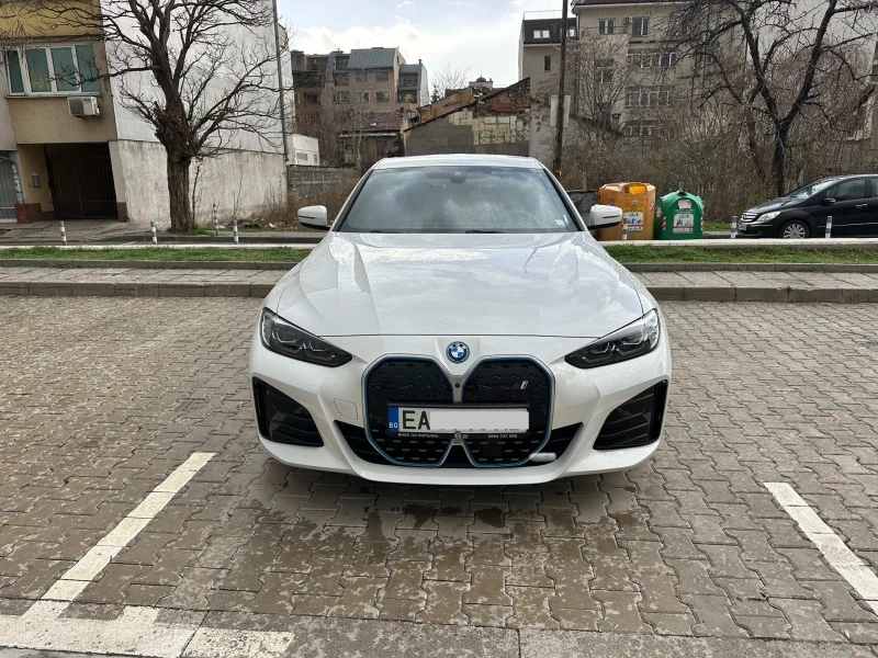 BMW i4 eDrive 40, снимка 1 - Автомобили и джипове - 49536007