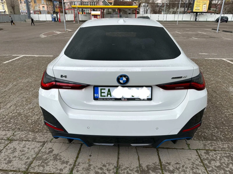 BMW i4 eDrive 40, снимка 4 - Автомобили и джипове - 49536007