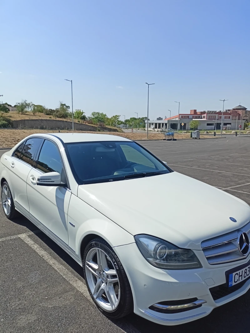Mercedes-Benz C 350, снимка 8 - Автомобили и джипове - 51374372