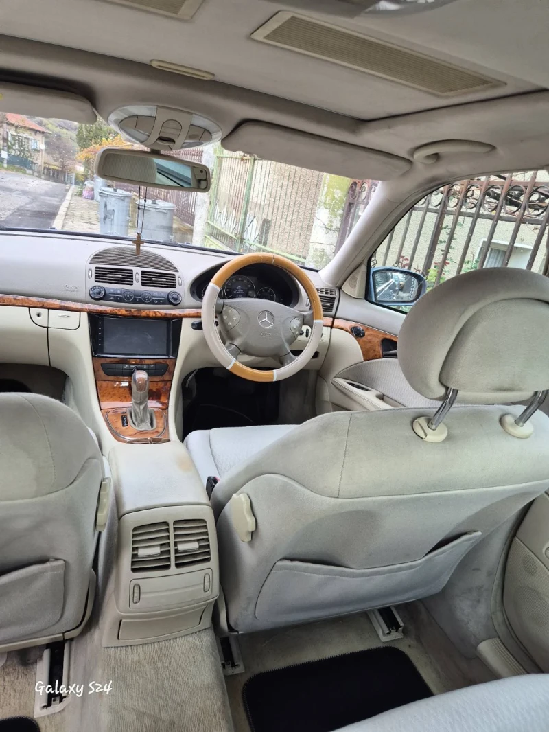 Mercedes-Benz E 270, снимка 8 - Автомобили и джипове - 52482562