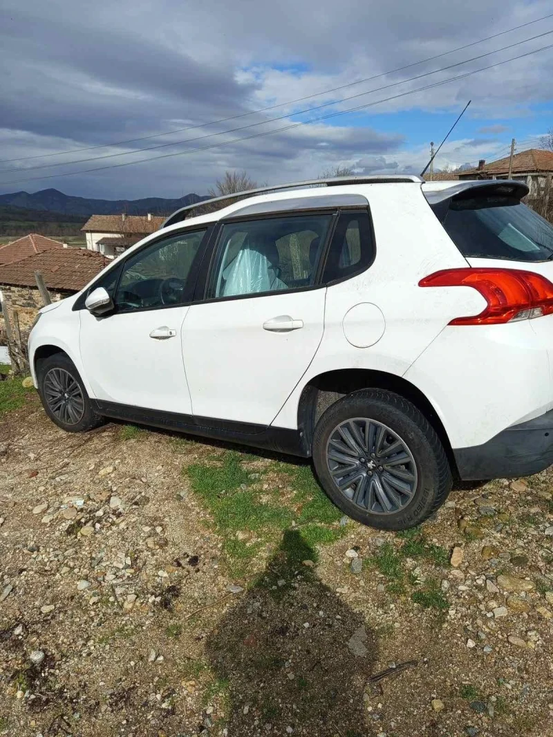 Peugeot 2008 1.2 THP, снимка 3 - Автомобили и джипове - 53599262