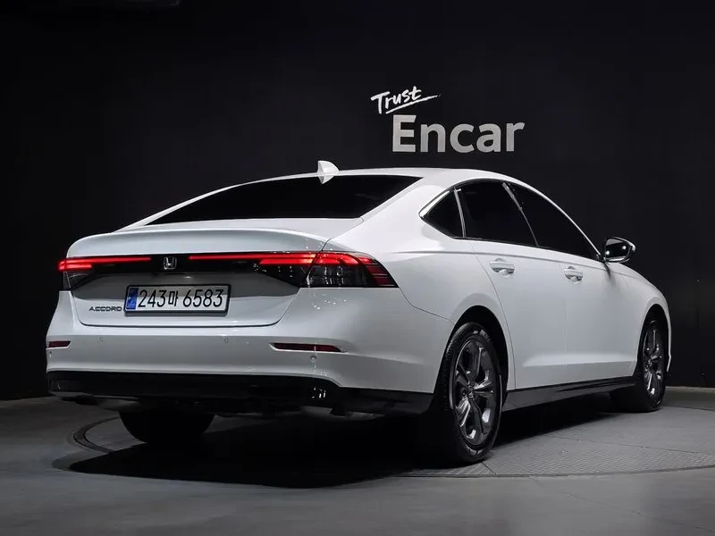 Honda Accord 1.5T/2WD/�������/��������/WIRELESS PHONE CHARGING | Mobile.bg � ����������� 2