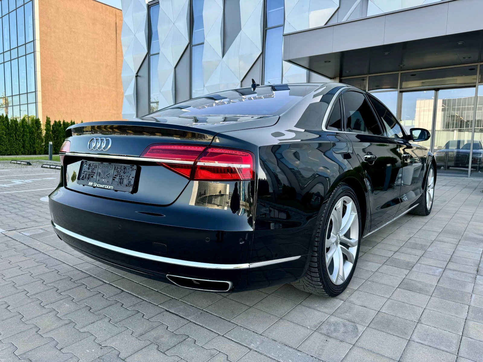 Audi A8 4.2TDI-EXCLUSIVE-MASSAGE-360-КАМ-HEADUP-BOSE-NIGHT - изображение 5