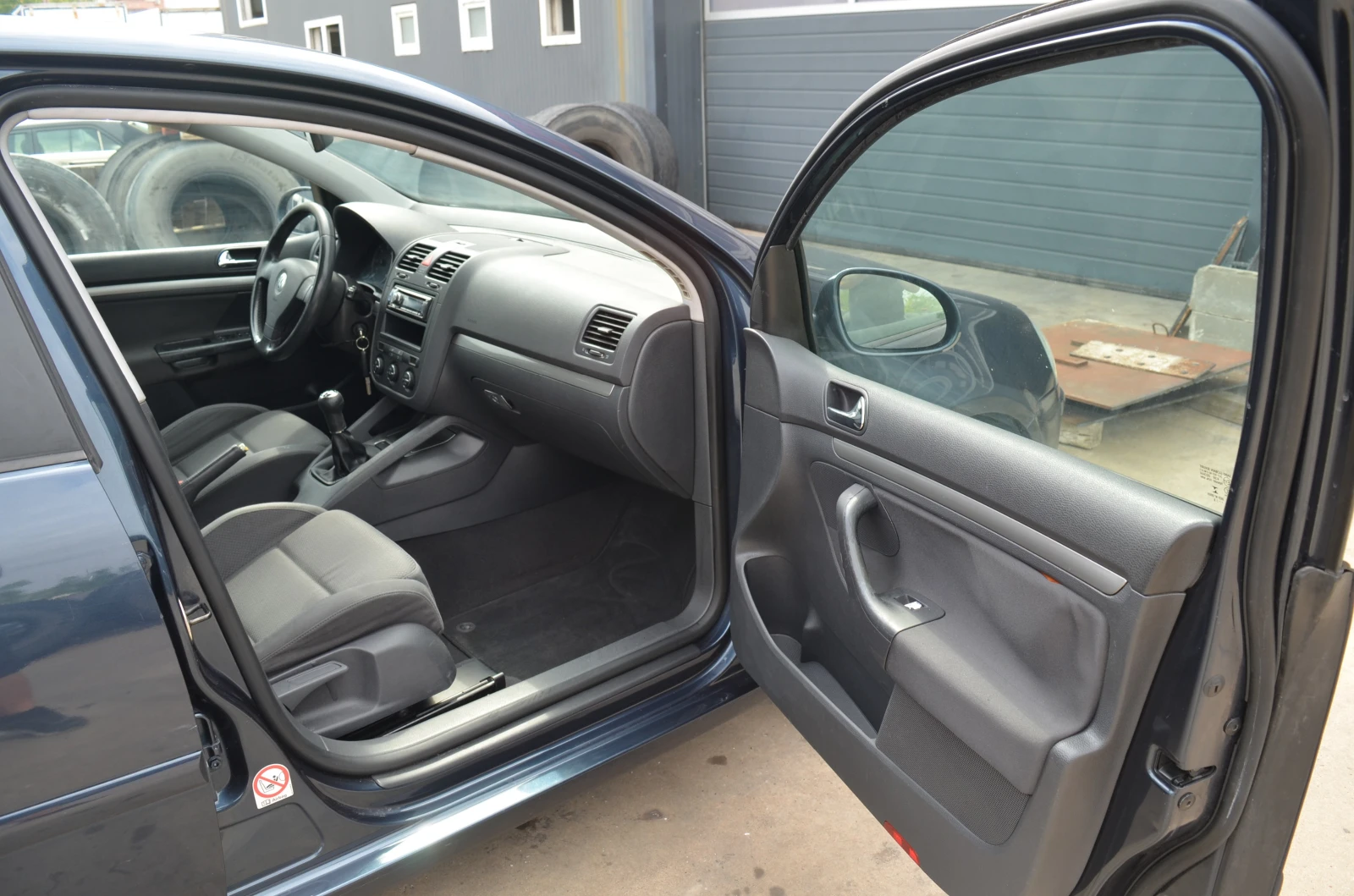 VW Golf 2.0 TDI | Mobile.bg — изображение 12