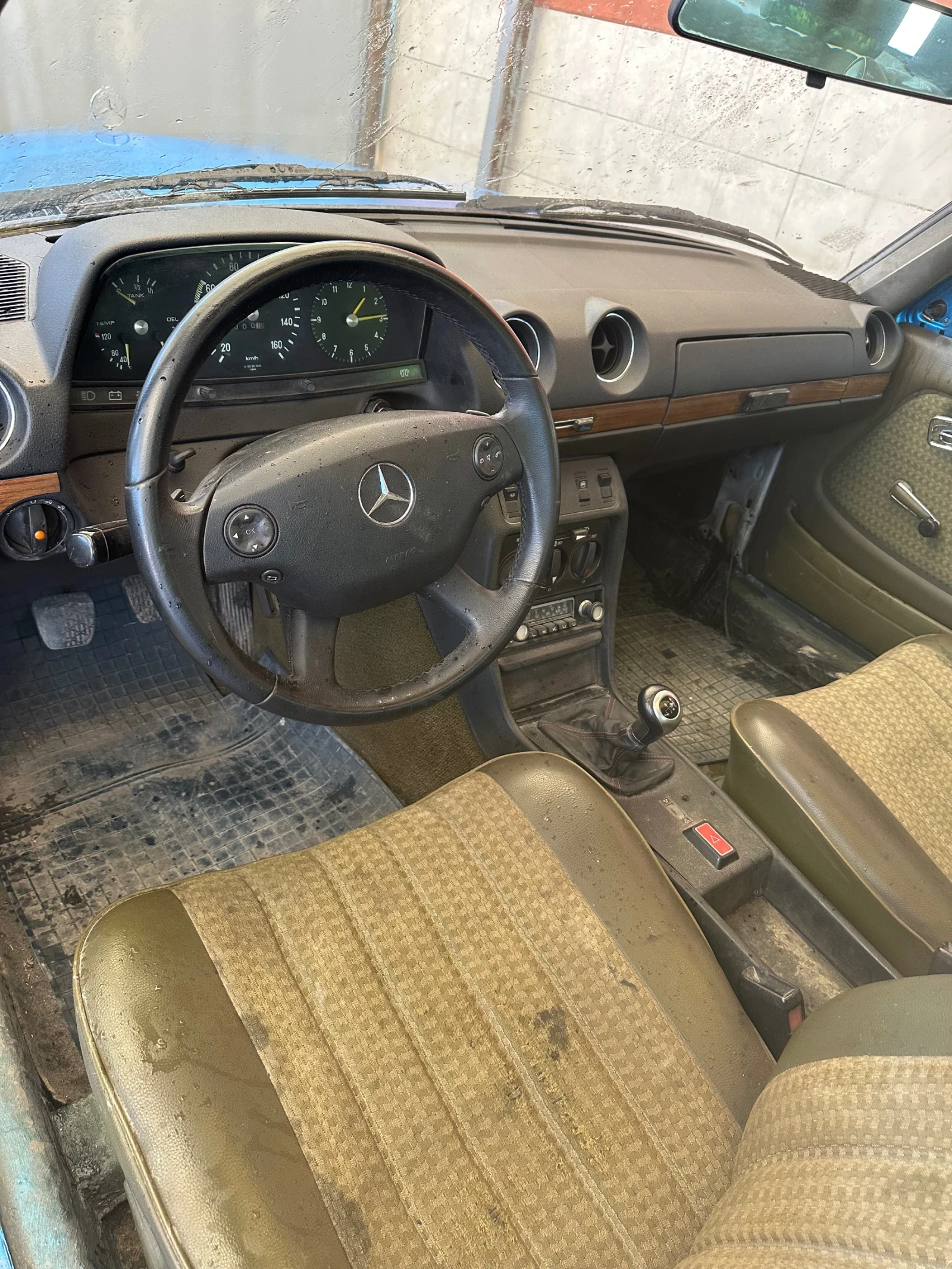 Mercedes-Benz 123  - изображение 6