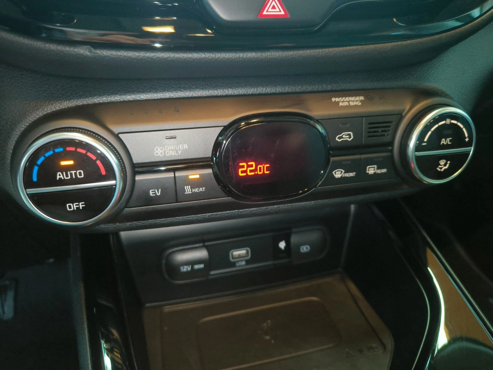 Kia Soul SPIRIT/204HP/ACC/SOH:100%/AMBI/CARPLAY/LED/155f - изображение 6
