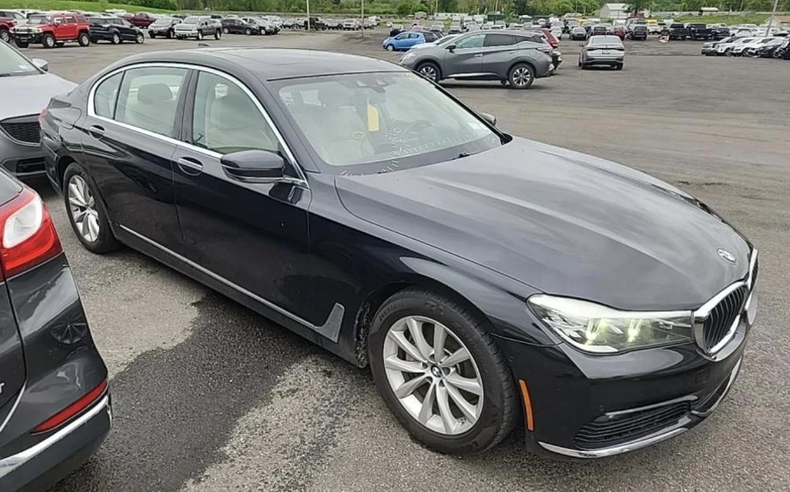 BMW 740 ДИСТРОНИК* ПОДГРЕВ* ОБДУХВАНЕ* МАСАЖ* КАМЕРА* КЕЙЛ - изображение 5