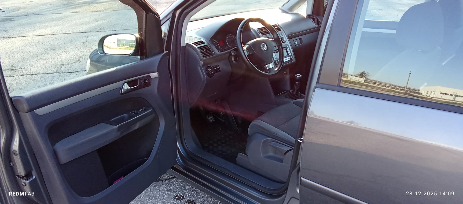 VW Touran 1.9 TDI | Mobile.bg � ����������� 12